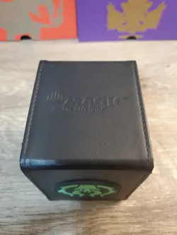 Ultrapro Golgari Alcove Deck Box MTG Magic (Slightly used) - Image 5
