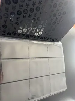 Ultra Pro Elite Series - Charizard - 9 -Pocket Zippered Pro-Binder Pokemon Cards - Image 3