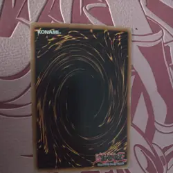 Vintage Konami Yu-Gi-Oh | Blue-Eyes White Dragon | Ultra Rare Unlimited SDK-001 - Image 5