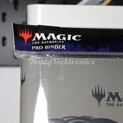 Magic The Gathering Final Fantasy Sephiroth Ultra PRO Premium Zippered Binder - Image 4