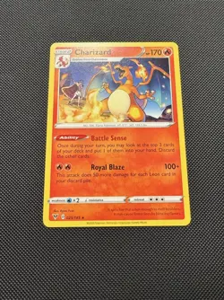 Pokemon TCG Charizard 025/185 SWSH04: Vivid Voltage Rare Near Mint - Image 2