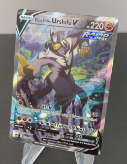 2021 Pokemon Rapid Strike Urshifu V Alt Art Secret Rare Battle Style 153/163 NM - Image 2