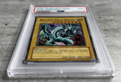 Yugioh Card Blue-Eyes White Dragon PSA 9 Mint, Kaiba Evol. SKE-001 2004 (1) - Image 3