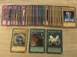 Yu-Gi-Oh Complete Starter Deck Yugi SDY-001 - SDY-050 MP with Binder - Image 3