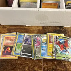Pokemon card lot Mix Of vintage and new. Please look at pictures - Image 5