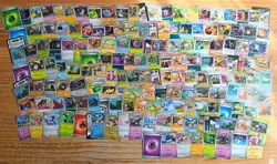 Pokemon TCG Bulk Bundle Over 580 cards Various Sets - Image 3