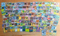 Pokemon TCG Bulk Bundle Over 580 cards Various Sets - Image 4