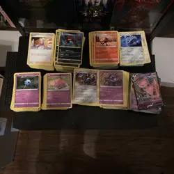 Lot Of 900 Pokemon TCG Cards Common,uncommon,holo,reverse,ex - Image 1