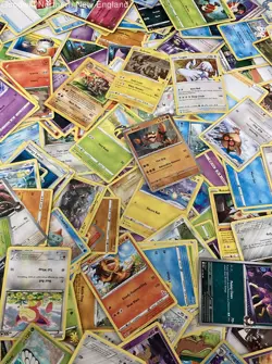 2.5LB Lot of Mixed Various Assorted Pokemon Cards CCG TCG Trading Cards - Image 4
