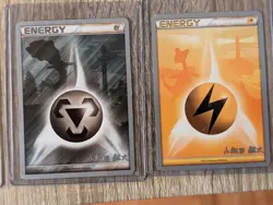 Lot of 22 Vintage Pokemon Cards English 11 Holo/Reverse And 11 Rare Non Holo - Image 4