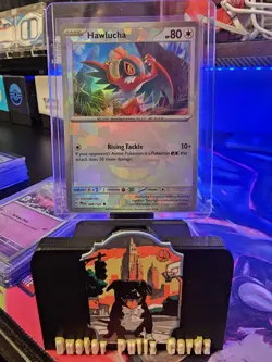 Pokemon TCG Hawlucha Poke Ball Pattern Reverse Holo 089/131 Prismatic Evolutions - Image 1