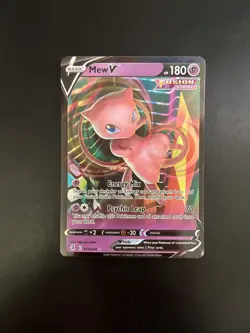 Mew V 2021 SWSH Fusion Strike FA Holo 113/264 Pokemon - Image 3