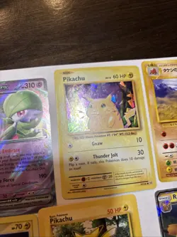 Lot of pokemon cards. Holo. vintage. cracked pikachu. Charizard - Image 4