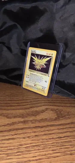Pokemon Zapdos Holo Rare 15/62 1999 Fossil LP Condition - Image 1