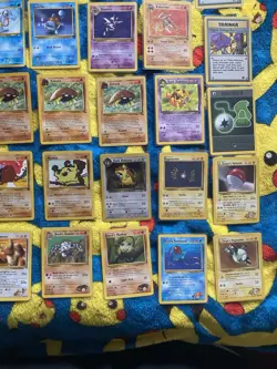 Vintage Pokemon Card Lot Of 30+ Non Holo Rares Commons And Uncommons All Nm - Image 5