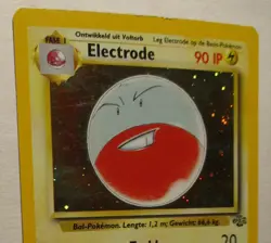 Pokemon TCG Jungle Electrode Dutch Holo Card 2/64 Rare 2000 Played Vintage - Image 4