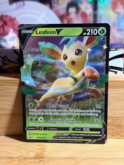 LEAFEON V SWSH194 Sword & Shield Promo Holofoil Promo Pokemon TCG Near Mint - Image 1
