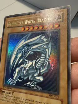 Yugioh! 2002 Blue Eyes White Dragon SDK-001 1st Edition Ultra Rare - Image 3