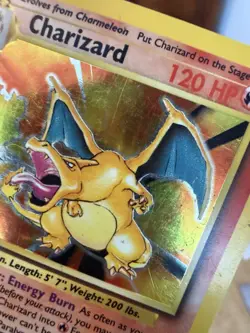 Pokemon TCG Charizard 4/102 Base Set Holo Rare Lightly Played - Image 2