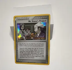 2006 Pokemon EX Dragon Frontiers -Mr. Stone’s Project 77/101 Reverse Holo Stamp - Image 1