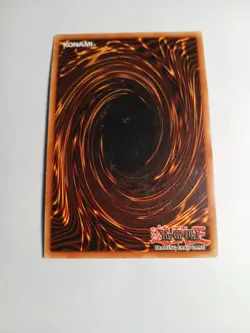 Starter Deck Kaiba Blue-eyes Lot (Unlimited/damaged)[First Blue-eyes is NM ~20$] - Image 3