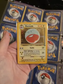 Pokemon TCG Electrode Jungle 2/64 Rare * Holo 1995 - Image 1