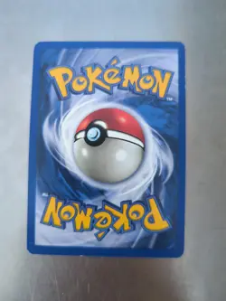 Lt. Surge's Pikachu Gym Heroes 081/132 MP-LP Card - Image 2