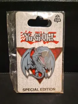 Yu-Gi-Oh Pin Club 2021 Blue-Eyes White Dragon Collectible Pin New/Sealed - Image 1