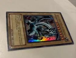 Yugioh! Blue-Eyes White Dragon - Retro Pack - Ultra Rare RP01-EN001 NM - Image 2