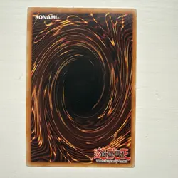 Blue-Eyes White Dragon MVP1-ENGV4 Gold Secret Rare Limited Edition - Image 2