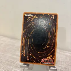 Blue-Eyes White Dragon SKE-001 Starter Deck: Kaiba Evolution 1st Edition - Image 2
