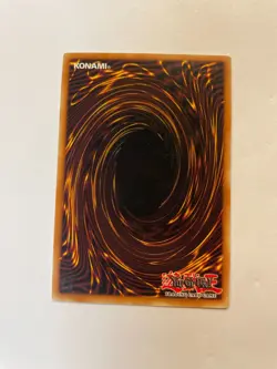 Yu-Gi-Oh Left Leg of the Forbidden One LDD-S121 Spanish 1st Edition Ultra Rare - Image 2