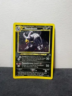 Houndoom 4/75 Holo Rare Neo Discovery Pokemon Card - Image 1