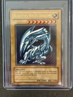 Blue-Eyes White Dragon SDK-001 Starter Deck Kaiba Ultra Rare Unlimited - Image 1