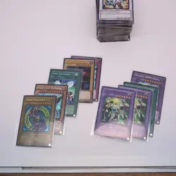 LOT OF 230+: Vintage YuGiOh Cards Lots of Holos LOOK - Image 5