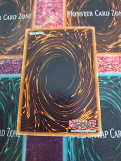 Yugioh Destiny Hero - Disk Commander WC07-EN003 Super Rare Unlimited Near Mint - Image 3