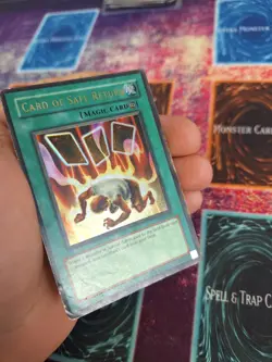 Yugioh Card of Safe Return LON-029 Ultra Rare Unlimited HP/DMG - Image 5