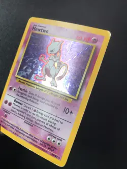 Mewtwo 10/102 BASE set Pokemon holo rare card MP/HP - Image 2