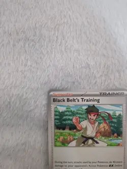 144/159 BLACK BELT'S TRAINING | COMMON | JOURNEY TOGETHER POKEMON CARD - Image 2