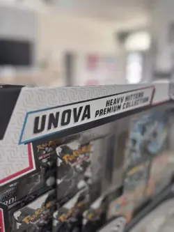[3x] Pokemon Unova Heavy Hitters Premium Collection Box Scarlet & Violet Kyuren - Image 2