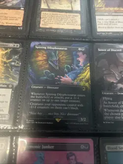 Spitting Dilophosaurus (Borderless) Universes Beyond: Jurassic Park World Mtg - Image 1