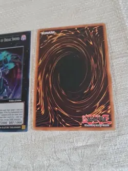 Yugioh WIRA EN006The Phantom Knights Of Break Sword x 2 - Image 3