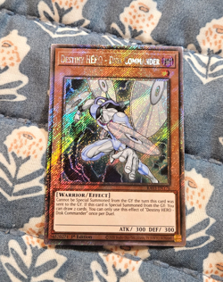 Destiny Hero - Disk Commander - Platinum Secret Rare - RA03-EN176 - Yugioh - Image 1