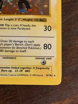 Pokemon TCG MAGNETON Base Set 9/102 Shadowless Holo Rare - Image 4