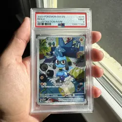 2023 POKEMON SVI EN-SCARLET & VIOLET ILLUSTRATION RARE #215 RIOLU PSA 9 - Image 1
