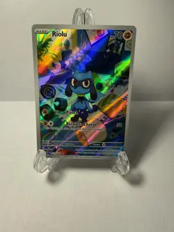Pokemon Riolu 215/198 SV01 Scarlet & Violet Full Art Holo Illustration Rare Card - Image 1