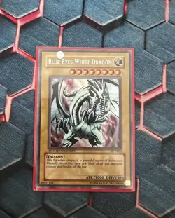 Blue-Eyes White Dragon BPT-003 Limited Edition Lightly Played - Image 1