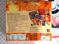 Pokemon TCG: Sword & Shield-Vivid Voltage Elite Trainer Box ETB sealed - Image 2