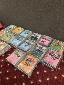 pokemon cards bulk lot Reverse & Holos 1500+ - Image 3