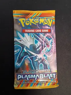 Pokemon TCG Black and White Plasma Blast Dialga 2013 Sealed Vintage Booster Pack - Image 1